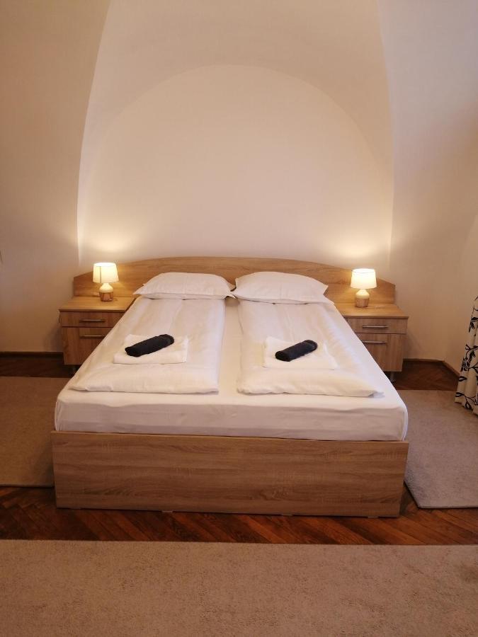Enjoy Apartment Sibiu Room photo