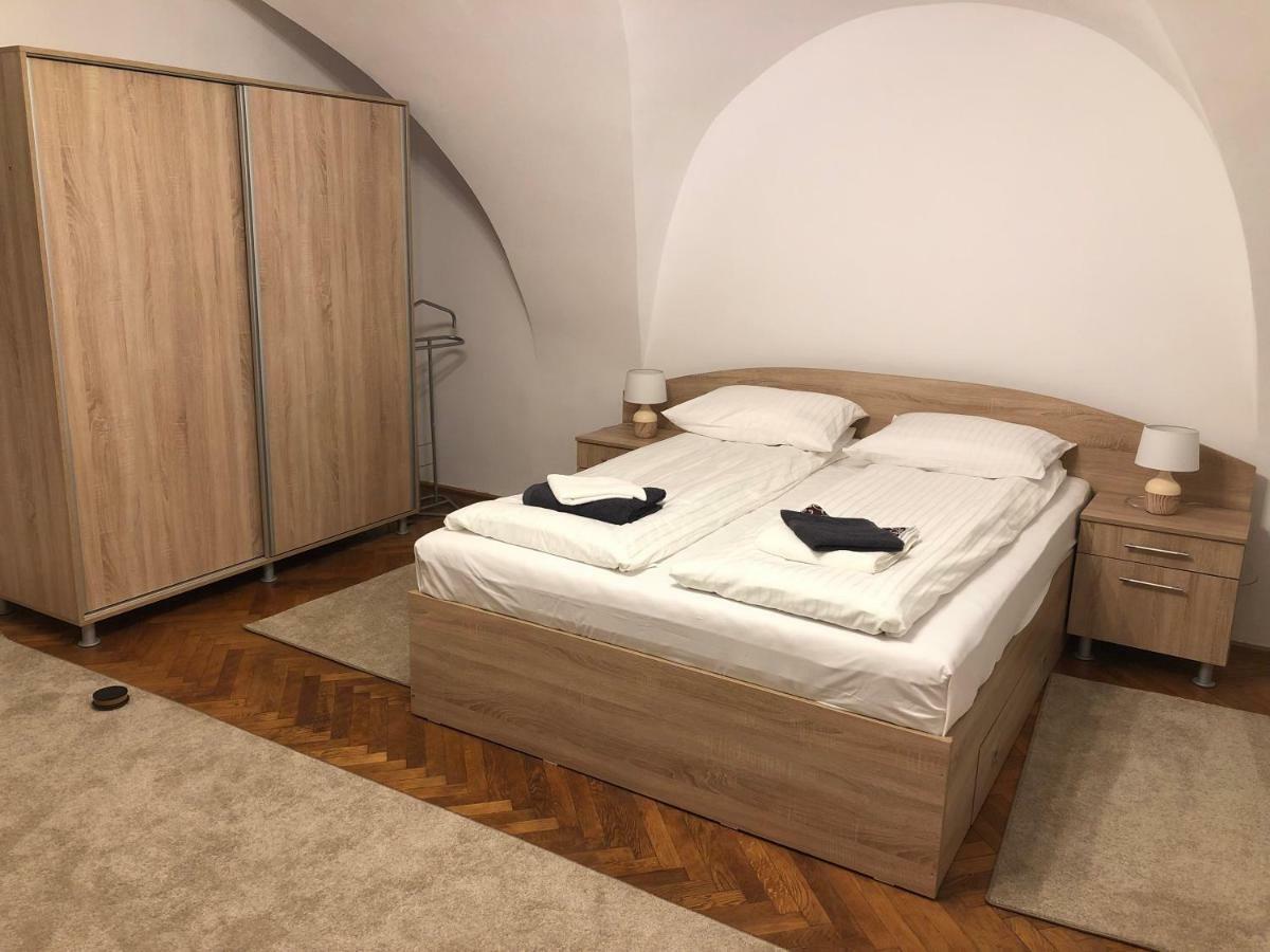 Enjoy Apartment Sibiu Exterior photo